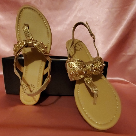 Mojo Moxie Shoes - Dolce sandals🤡